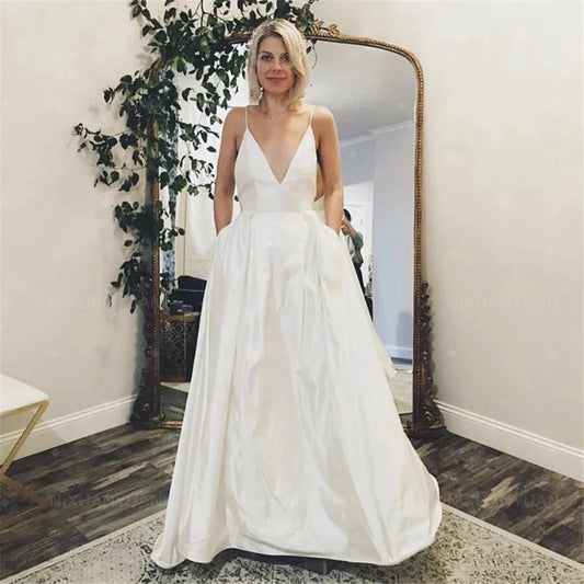 Wholesale Spaghetti Straps Sexy V Neck White Satin Wedding Dresses with Pockets Elegant Bridal Gowns Robe De Mariee