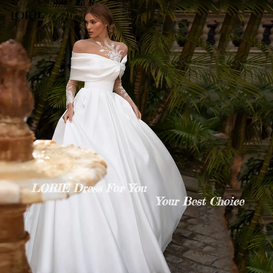 Vintage Lace Wedding Dresses High Neck Appliques A-Line Bridal Gowns Irregular Neckline Pleated Princess Bride Dress
