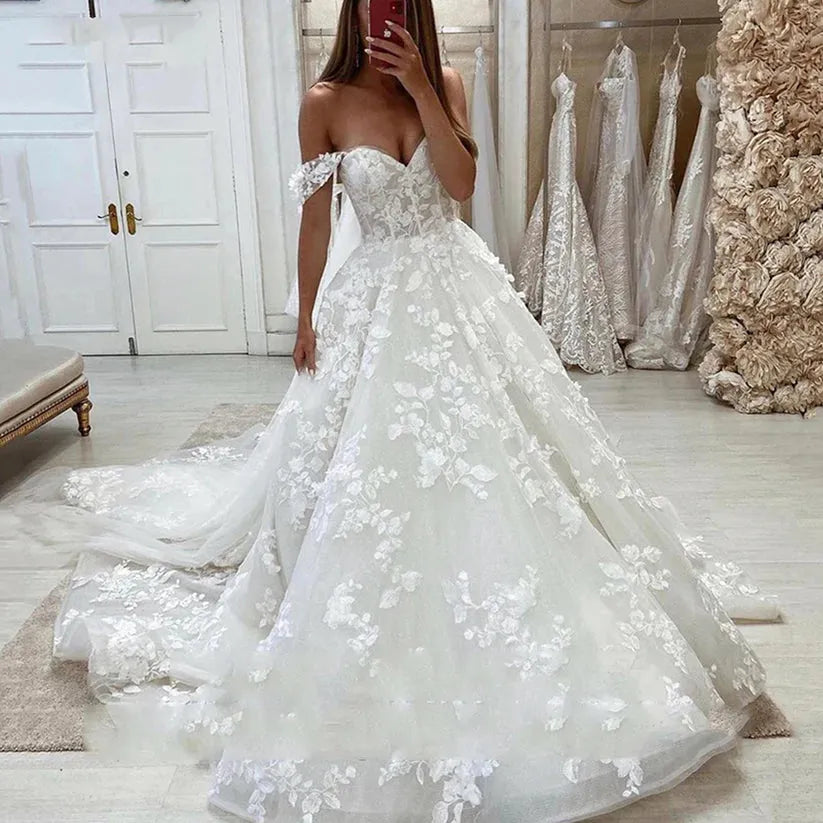 Exquisite Lace Off Shoulder Wedding Dresses Short Sleeves Sweetheart B
