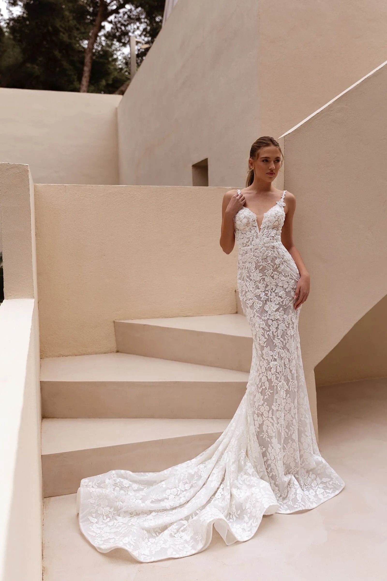 Trendy Fancy Wedding Dress Mermaid Royal Train Lace Appliques