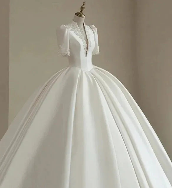 Chic V-Neck Satin Beaded With Sleeves Ball Gown Wedding Dresses Princess Court Train Plus Size Bride Gowns Vestido De Noiva Satin