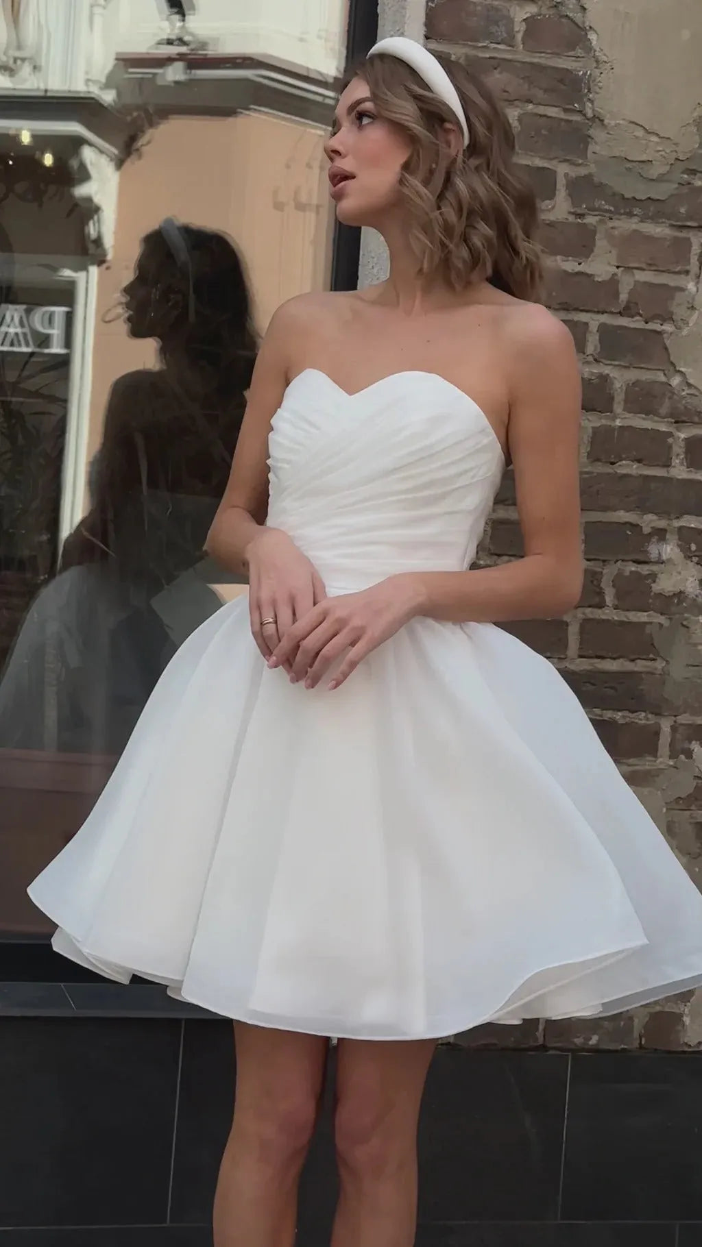 White Strapless with Embellishments Wedding Dress Modern Vestido De Novia Princess Bow Court Train Dress Mermaid Gown Satin Satin