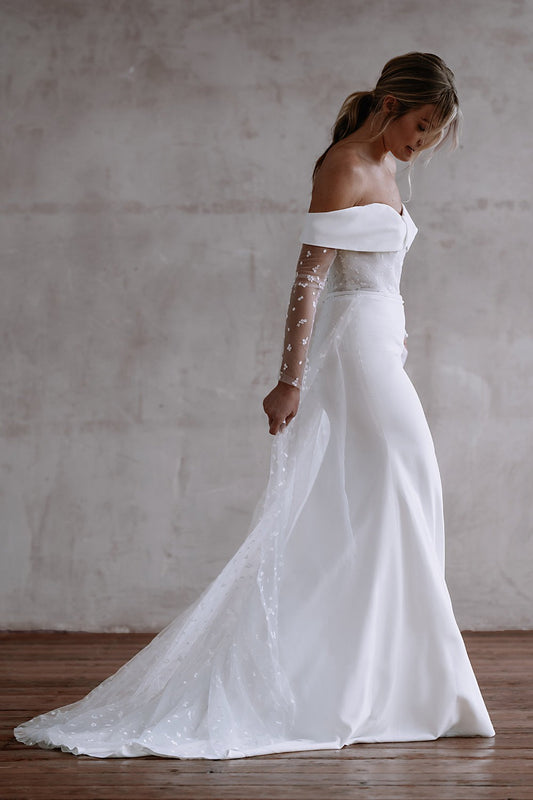 Generous Mermaid Wedding Dresses Off Shoulder Stain Lace Bride Party Dress Button Sweep Train Women's Bridal Evening Gowns