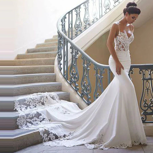 Morden Lace Satin Sukienki ślubne Satynowe Suknie ślubne Sweetheart Slevela Bridal Stun