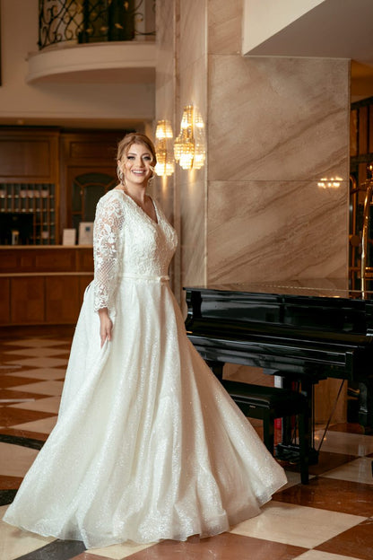 Plus Size Wedding Dress Glitters Bling Sparkly Ball Gown 3/4 Three Quarter Sleeves V Neck Bridal Gown Formal Women Muslim