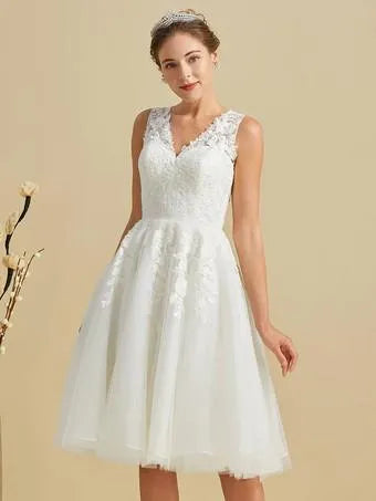 Civil Wedding Dress V-Neck Sleeveless Buttoned on the Back Satin Modern Bridal Gowns ow Satin Court Train Sleeves Bridal Gown Princess White Vestido De Novia Mermaid Satin