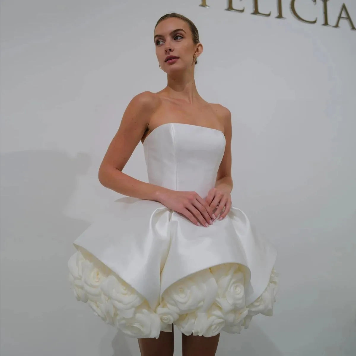 White Short Party Prom Dresses Ball Gowns Strapless Flowers Cocktail D
