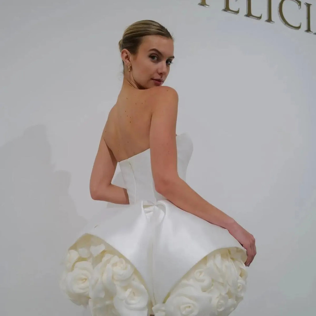 White Short Party Prom Dresses Ball Gowns Strapless Flowers Cocktail Dresses for Women Evening Dress Celebrate Events Gown Ivory 26W