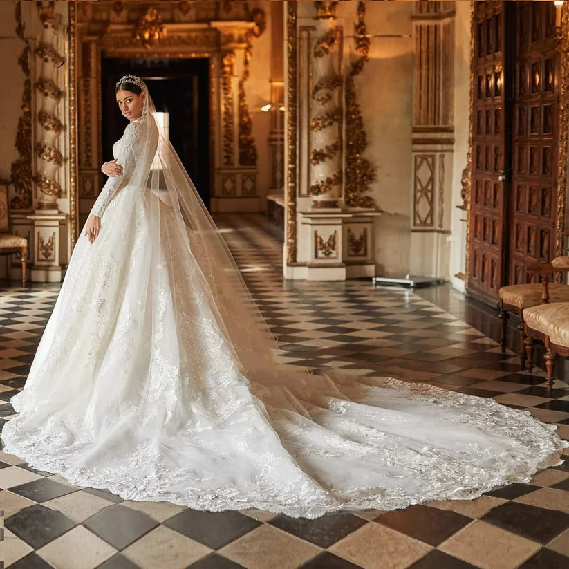 Robe de mariée musulmane, avec des Appliques magnifiques, avec traîne chapelle, robe de bal élégante, col haut, perles, manches longues, Vintage 