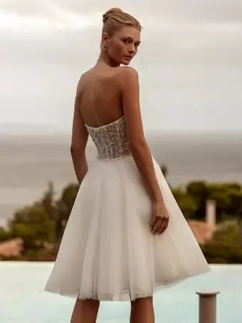 Short Wedding Dress Decorated with Pearls Strapless Long Sleeves Sweetheart Neck Zip on the Back Vestido De Novia Princess Gown Satin Mermaid Bow Satin Court Train Sleeves White Modern Bridal Satin