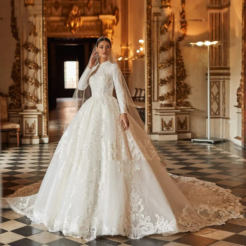 Robe de mariée musulmane, avec des Appliques magnifiques, avec traîne chapelle, robe de bal élégante, col haut, perles, manches longues, Vintage 