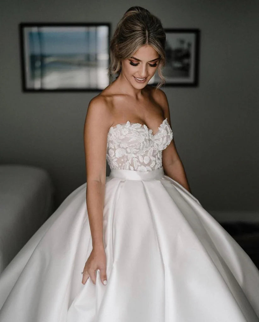 Prinzessin Brautkleider Satin Schatz Spitze Hochzeit Brautkleider langer Zug Elfenbein Hochzeitskleid Kleid