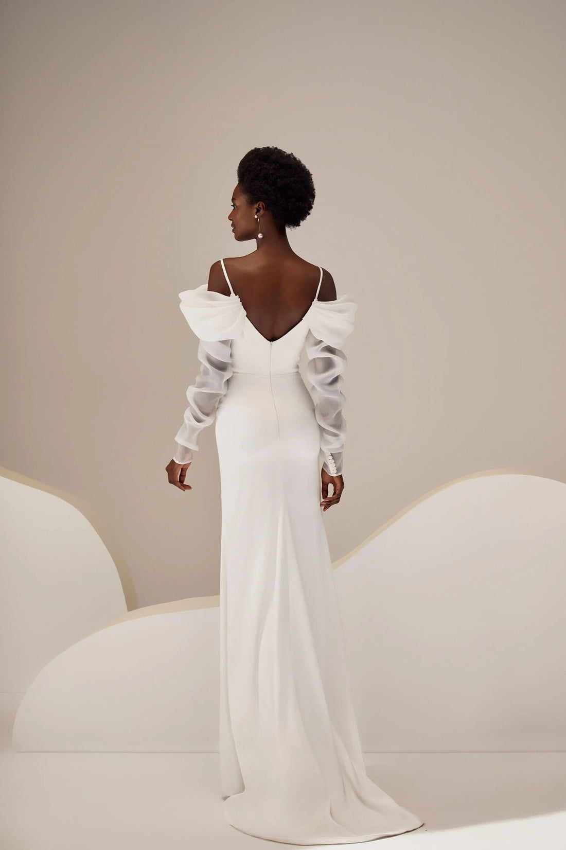 Mermaid Off‐the‐Shoulder Wedding Dress in Ivory Color with Detachable Organza Sleeves Princess Court Train Bow Vestido De Novia Mermaid Modern Satin Bridal Gown Satin