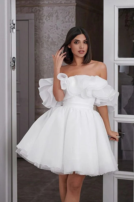 Mini vestidos de novia cortos blancos para mujer, vestidos de novia de línea A, vestido de novia sin mangas con cinturón con volantes y hombros descubiertos