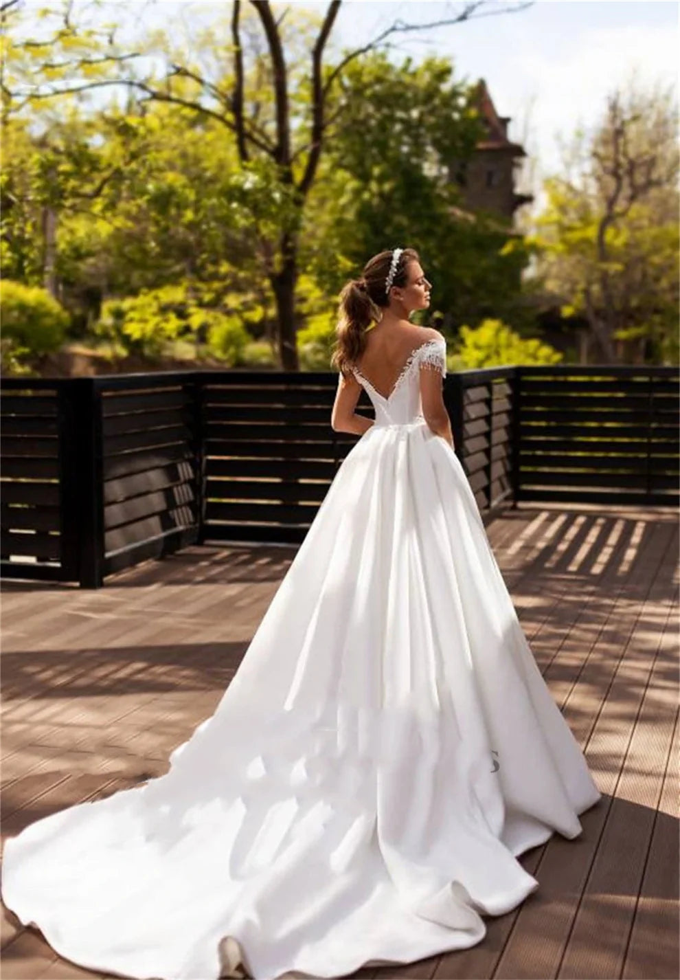 Gaun pengantin putri barisan manik -manik lace appliques pengantin gaun ilusi gaun pesta belakang kereta api gaun pengantin