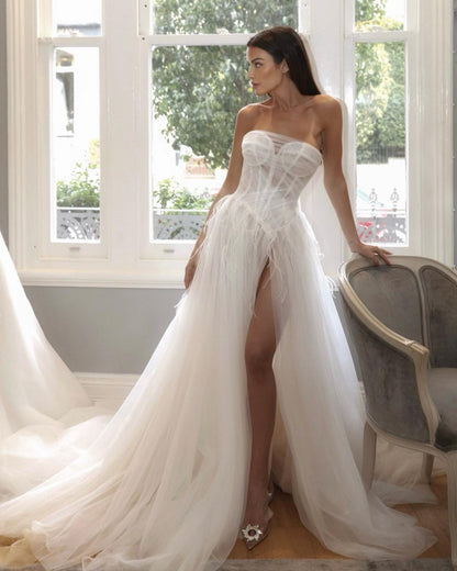 Boho A line Wedding Dress Sequined Feather Birde Dresses Strapless Side Leg Slit Tulle Bridals Formal Gowns Bespoke