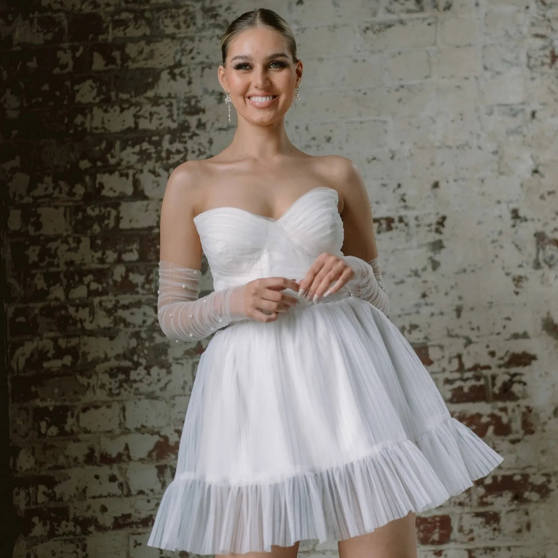 Short A-Line Wedding Party Dresss Sweetheart Tulle Bridals Gowns for Women Pleat Pearls Ruched Cocktail Dresses White 26W