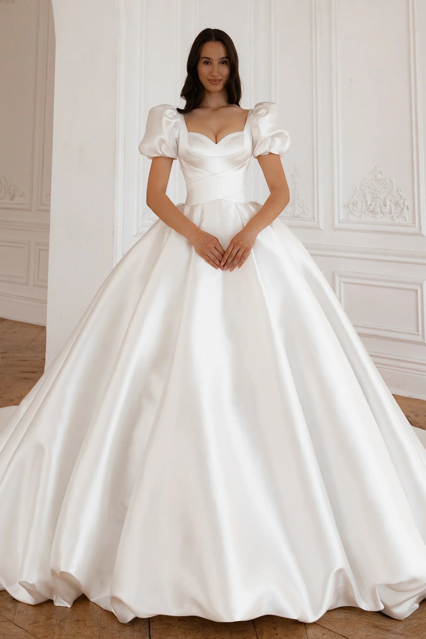 White Wedding Dress with Long Train Mermaid Bow Simple Satin Princess Vestido De Novia Court Train Dress Bridal Gown