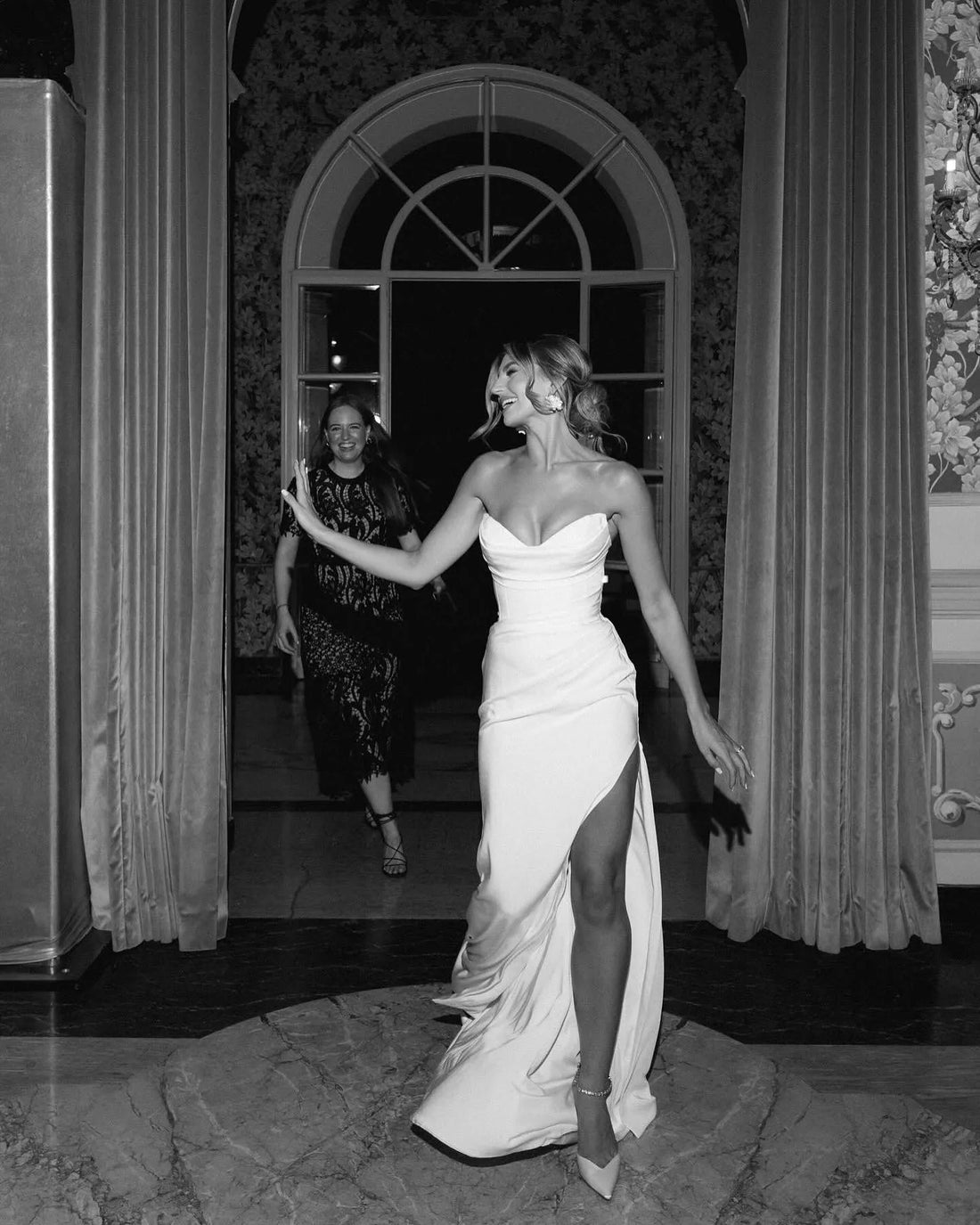 SOL Simple Sweetheart Mermaid Wedding Dresses Satin Bride Robes Sexy Backless Side Slit Bridal Gowns Vestidos De Novia