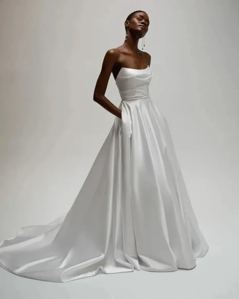 Simple A Line Modern Bridal Dresses Charming Strapless Wedding Dress Ruched Bow Bride Gowns for Women فستان حفلات الزفاف White