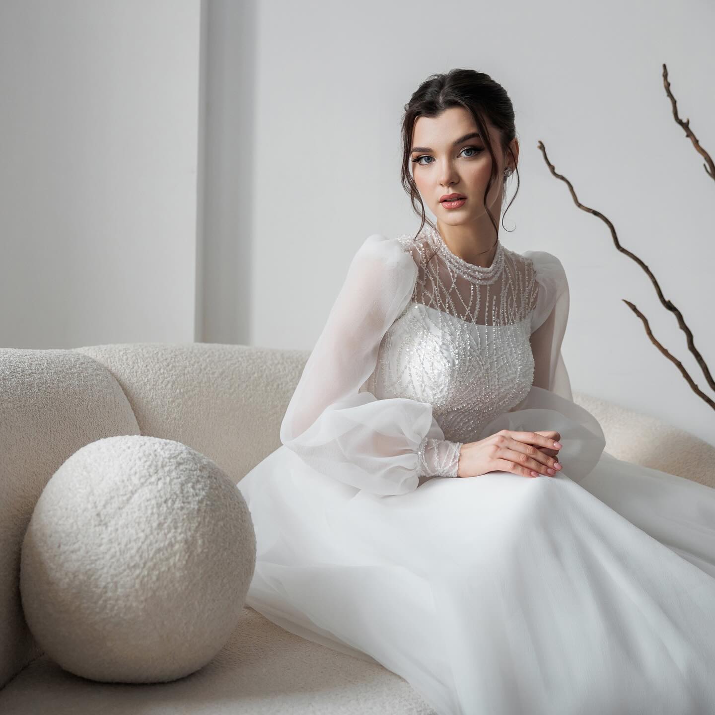 Einfache formale Hochzeitskleider Frauen eine Linie sanfte sexy flauschige Spitze Hochhalte Brautkleider langer Puffärmel Vestidos Novia