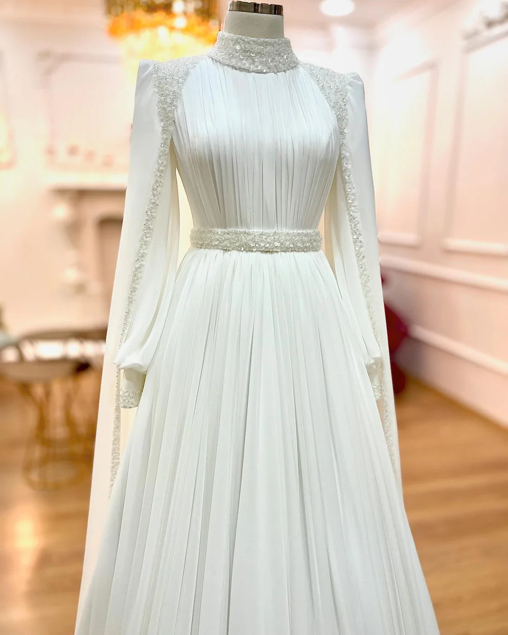 Elegant Chiffon Long Sleeve Muslim Wedding Dress with Cape High Neck Bead Robe De Soirée De Mariage Bride Gown Vestidos De Novia