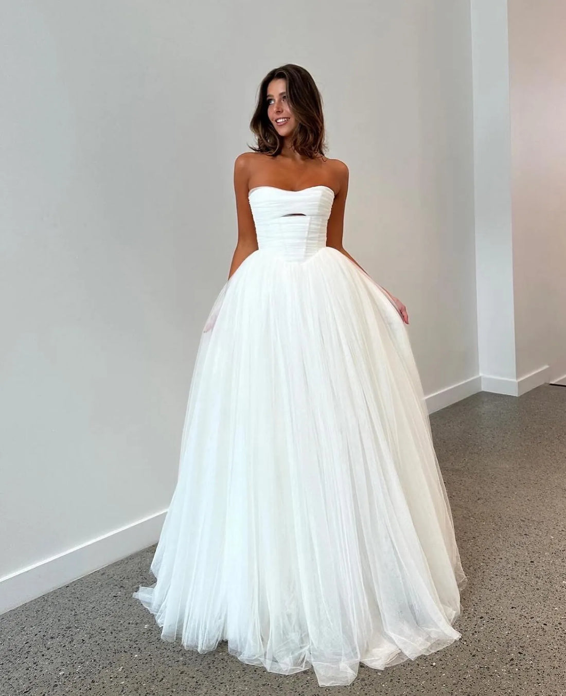 A-Line Tulle Wedding Dresses Sweetheart Sleeveless Brides Dress for Women vestidos de novia Ivory