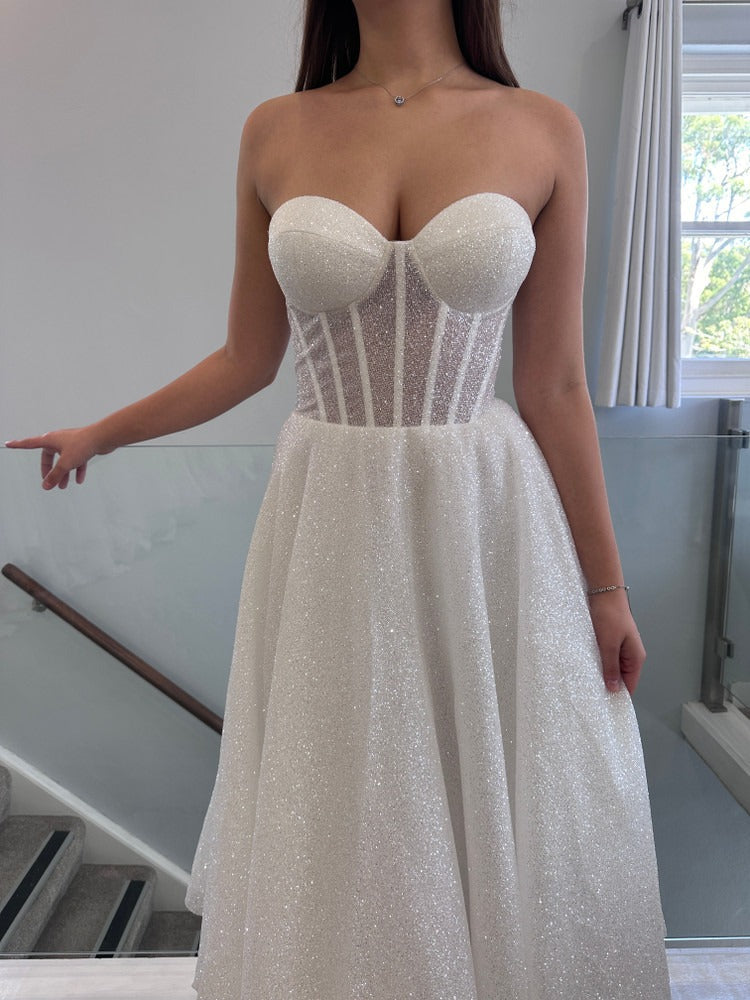 Sweetheart Neckline and Panelled Illusion Bodice Wedding Dress Vestido De Novia Court Train Bow Satin Bridal Gown Skirt Dress