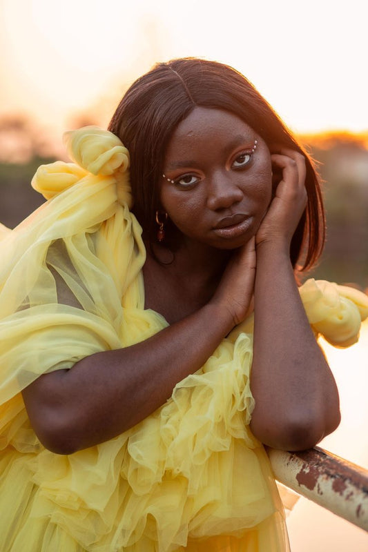 Vestido De fiesta amarillo claro, Vestidos De Noche multicapa con tirantes, Vestidos De Noche altos y bajos, vestido De fiesta sin mangas De tul