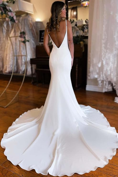 Robe de mariée sirène en crêpe, Simple, décolleté en v profond, sans manches, dos ouvert, avec traîne Court, sur mesure