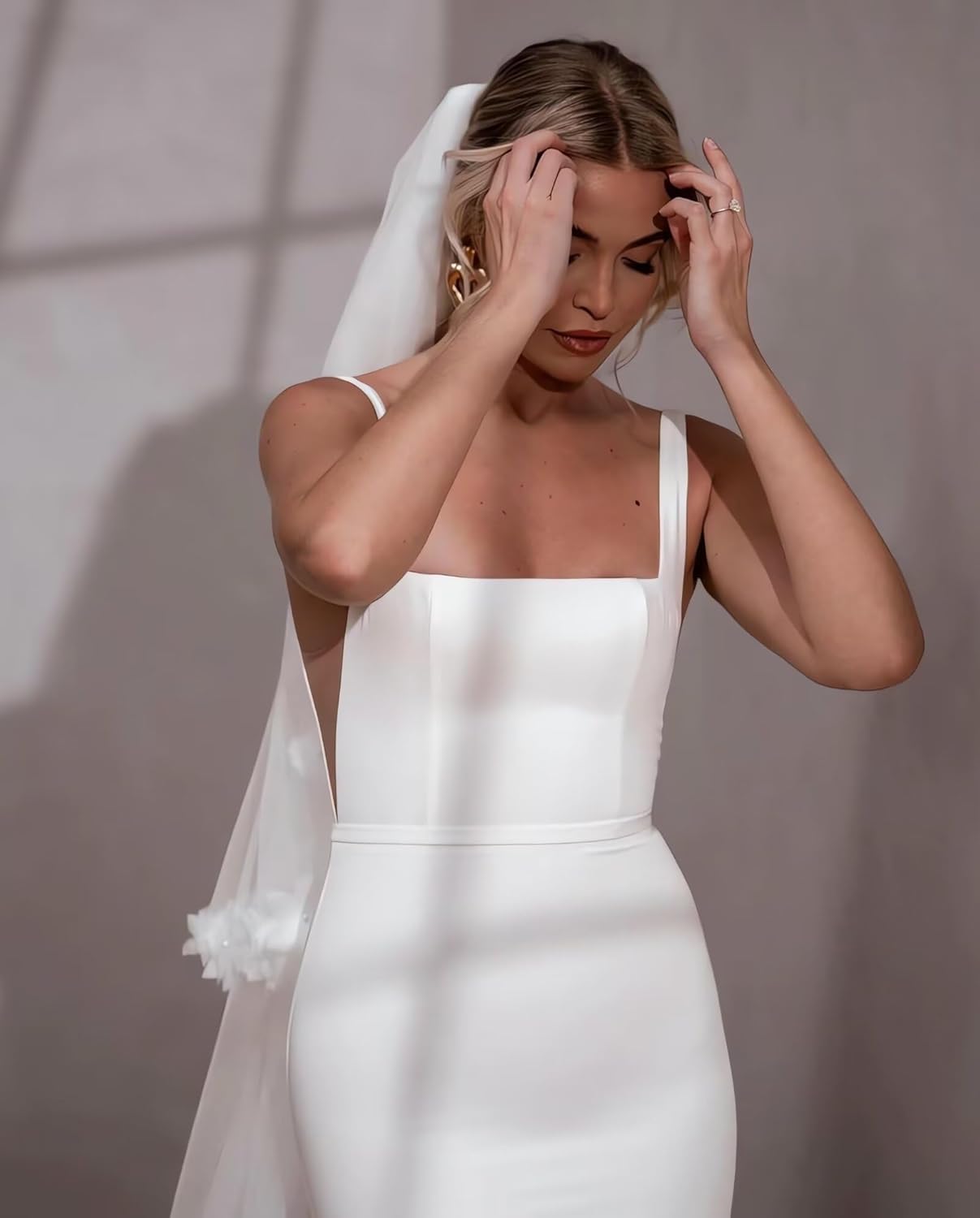 Vestidos de novia de sirena con cuello cuadrado, vestido de novia con tren de barrido para mujer, vestidos de fiesta elegantes con botones y espalda descubierta 2024