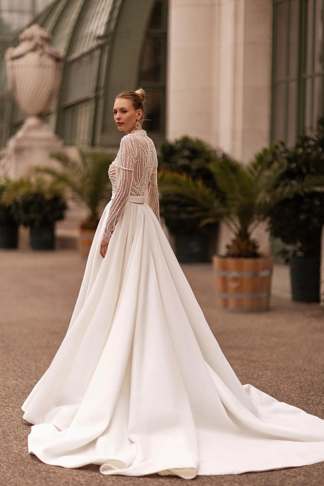 Modest Long-Sleeve Wedding Dress Modern Gown Mermaid Bow Court Train Dress Satin Princess Vestido De Novia Satin