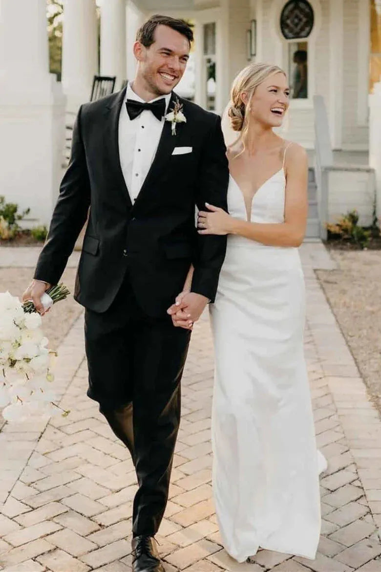 Deep V-Neck Crepe Simple Strapless Sheath Wedding Dress For Women Open Back Sweep Train Bridal Gown Custom Made White 20w