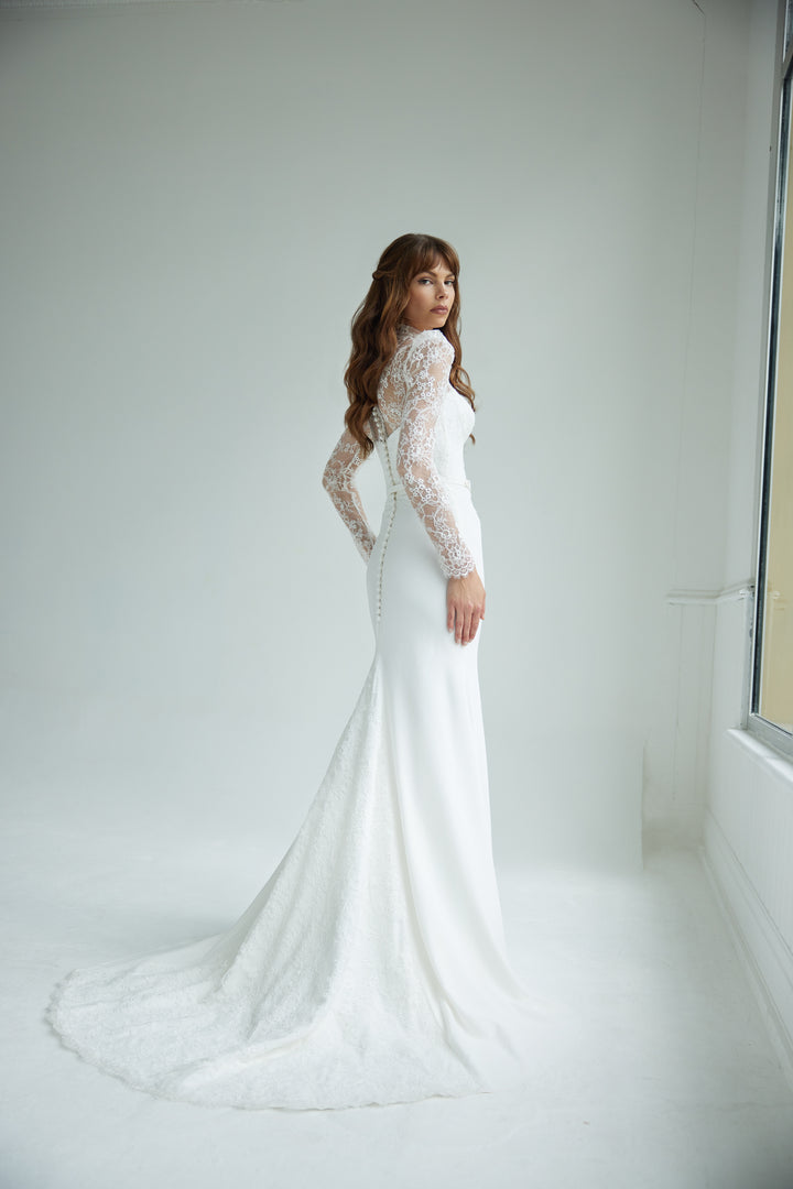 Elegant Mermaid Wedding Dresses for Women High Lace Long Sleeves Brides Dress for Women Button Train Long Evening Gowns