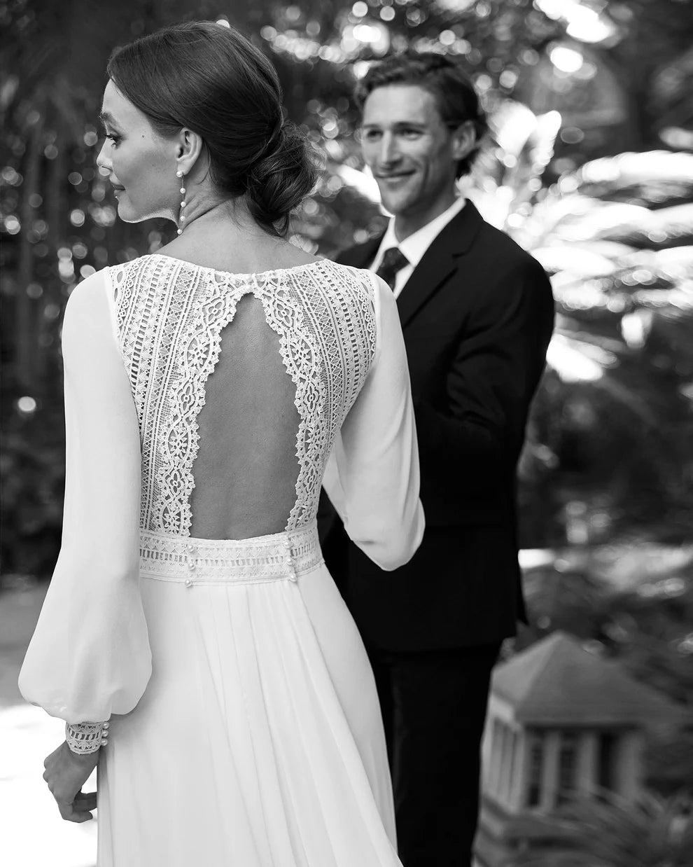 Boho Wedding Dresses Lengan Panjang Menawan V-Neck Lace Backless Chiffon Bridal Gaun Keretapi Dilancarkan Vestidos de Novia