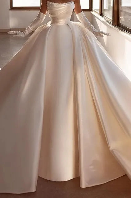 Luxury A Line Wedding Dresses For Woman Sexy Sleeveless Boat Neck Satin Saudi Arabia Formal Party Bridal Gowns Robe De Mariée