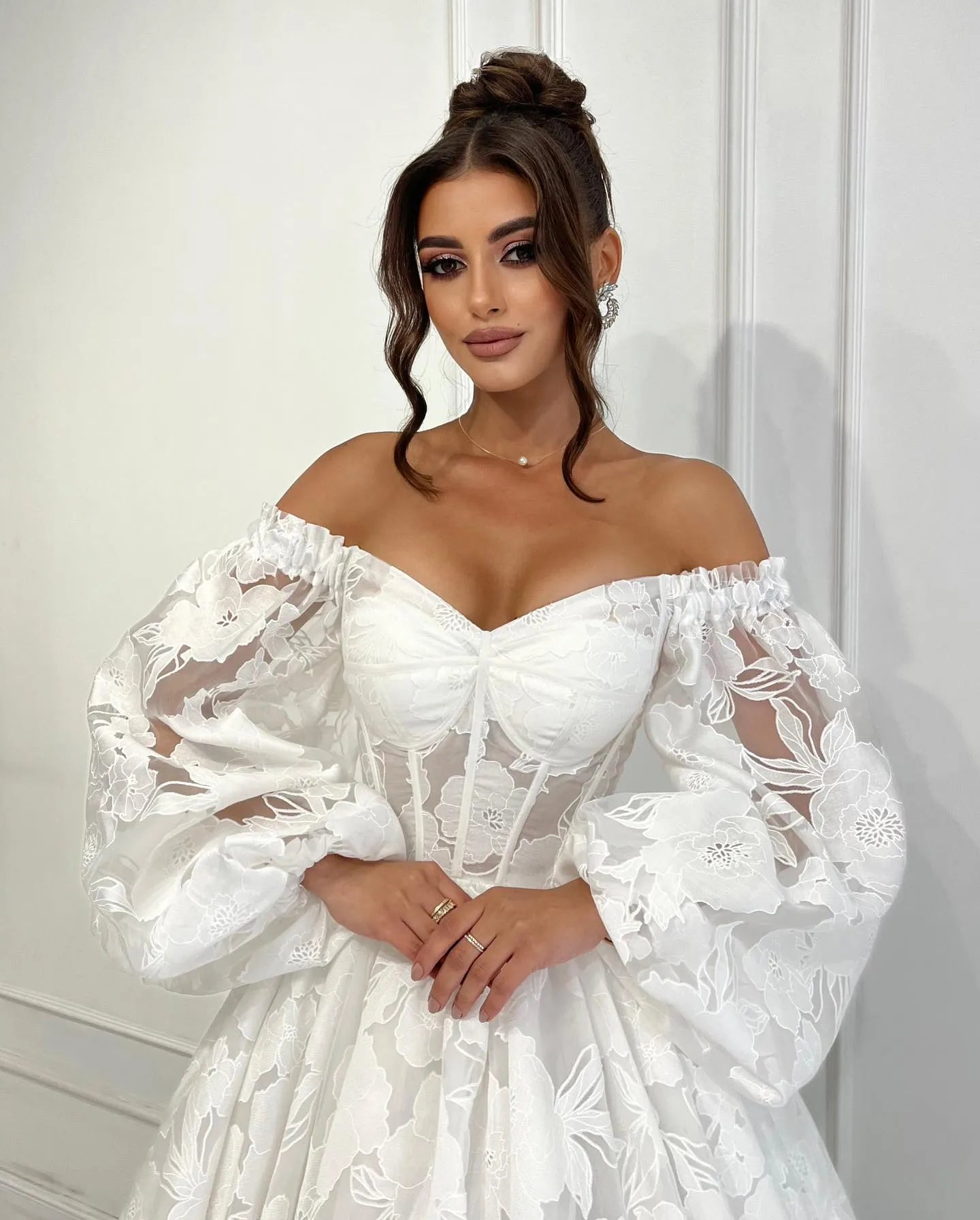 Ivory A-Line Wedding Dresses Off Shoulder Floral Brides Dress for Women Long Puff Sleeves Ankle Length Bridal Party Gowns