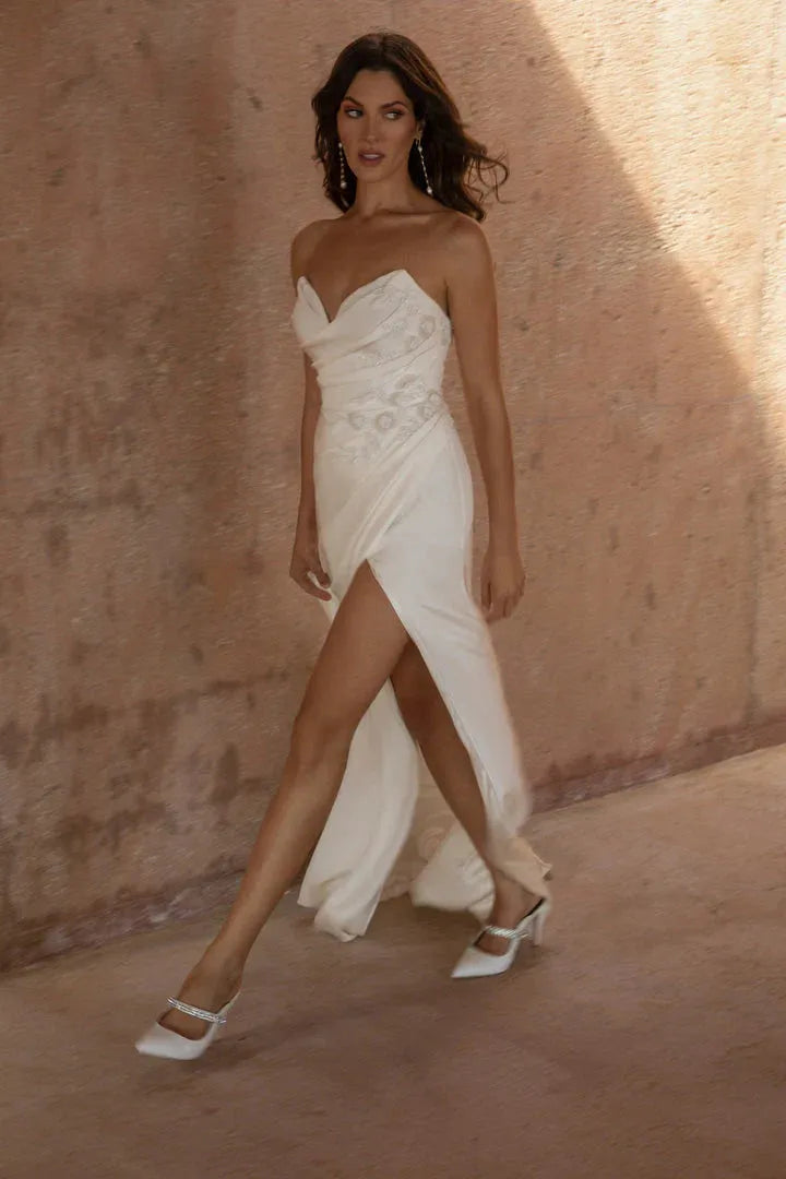 Boho Mermaid Wedding Dresses 3D Flowers Beadings Appliques Sleeveless Side Split Bridal Gowns Beach Bride Dress 26w