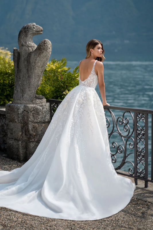 Abiti da sposa in pizzo quadrati a fessura laterale Appliques senza maniche APPLICI BRIDAL A-LINE Abito da sposa vintage