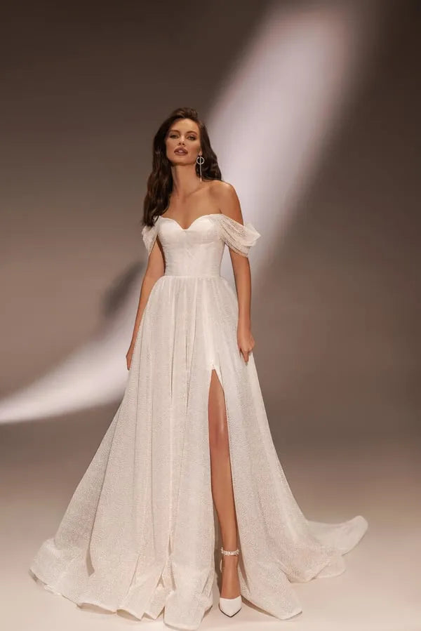Charming off The shoulder sweetheart Tulle A Line Wedding Dresses side slit Custom Made Satin