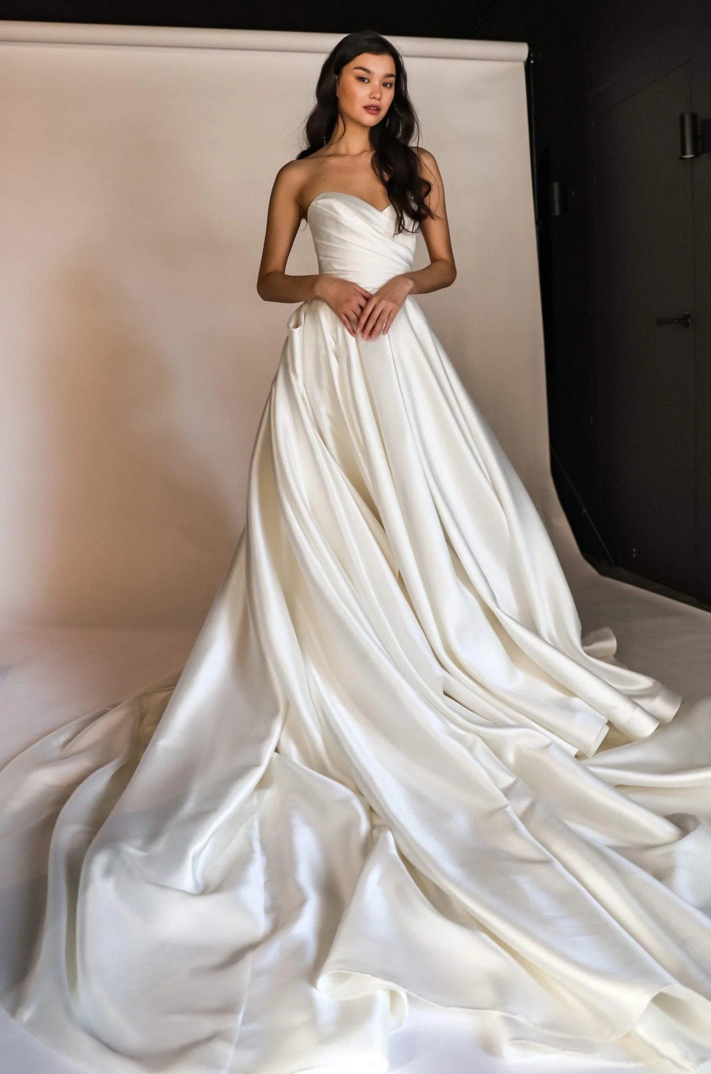 Classic Wedding Dress with  Detachable Huge Bow Satin Vestido De Novia Skirt Court Train Mermaid Simple Bow PrincessDress Bridal Gown