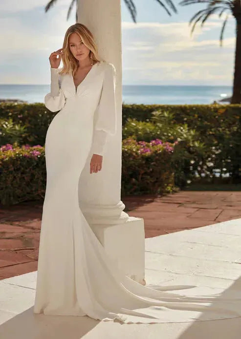LoveDress Sexy Deep V-Neck Mermaid Wedding Dress Long Lantern Sleeves Button Modern Nrode Gown Spandex Backless Robe de Mariée Ivory 14w