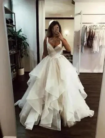 A-Line Princess Wedding Dresses Sleeveless Sweetheart Boho Bride Dress With Puffy Tiered Tulle Ruffles Bridal Gowns Custom Ivory 24w