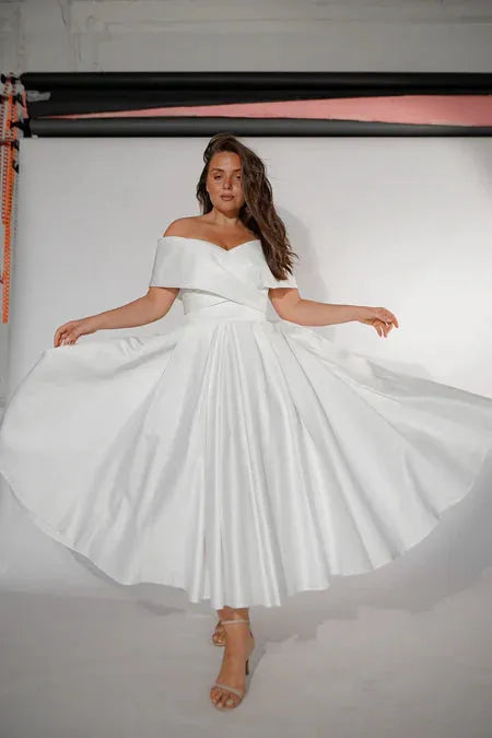 Plus-Size Satin Wedding Dress Modern Dress Vestido De Novia Bow Simple Court Train Bridal Gown Satin Mermaid Princess Satin