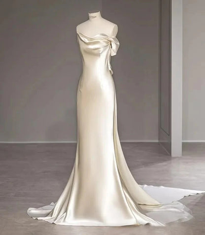 Hochzeitskleider Meerjungfrau für Braut Satin trägerlos mit Spaghetti -Trägern Rückenfreie Custom Made Plus Größen Vestidos de Novias