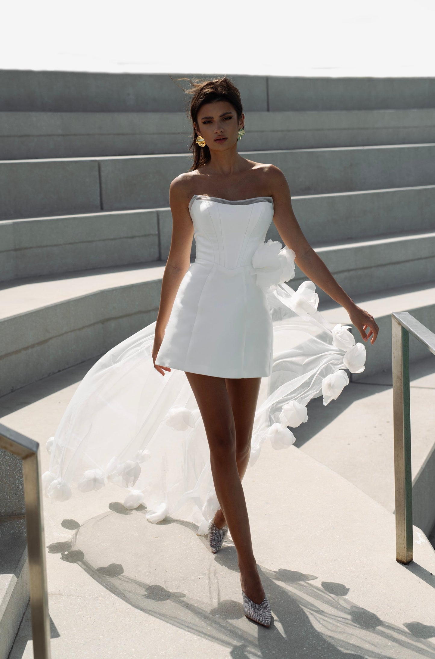 Vestido De Novia Mermaid Princess Short Wedding Dress with a Decorative Skirt with 3D Flowers Court Train Bridal Gowns