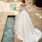 Vintage Lace Wedding Dresses High Neck Appliques A-Line Bridal Gowns Irregular Neckline Pleated Princess Bride Dress