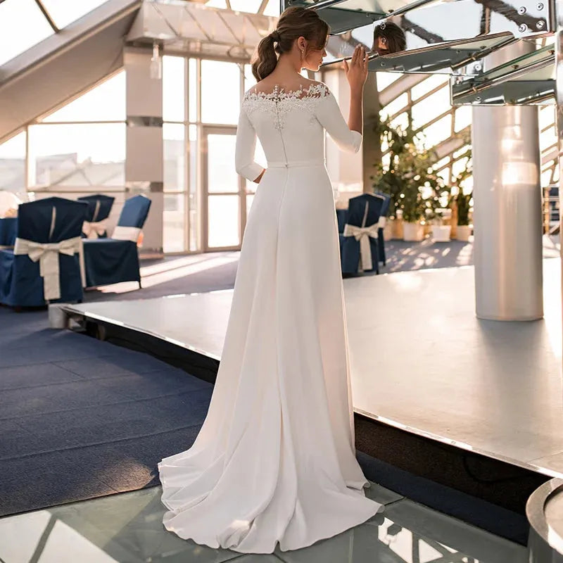 Elegant A-Line Wedding Dress Women 3/4 Long Sleeve Lace Zipper Back Boat Neck Applique Bridal Gown Sweep Train Vestidos De Noiva 14w