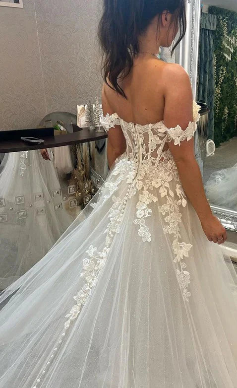 Boho Wedding si veste una linea dalla spalla a cuore a cuore abito da sposa Appliques in pizzo perle perle abiti da spalla