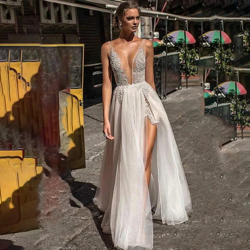 Boho Wedding Dress Sexy V Neck High Split Slit Rok Tulle Beach Wedding Gowns Lace Appliqued Backless Bridal Dress